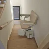 iç mekan yaşlı merdiven asansörü